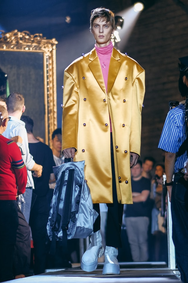 Raf Simons SS19 paris fashion week 4