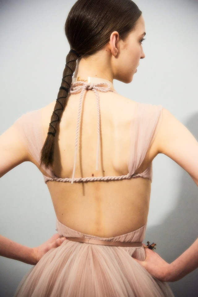 christian dior aw18 couture maria grazia chiuri paris pfw 15