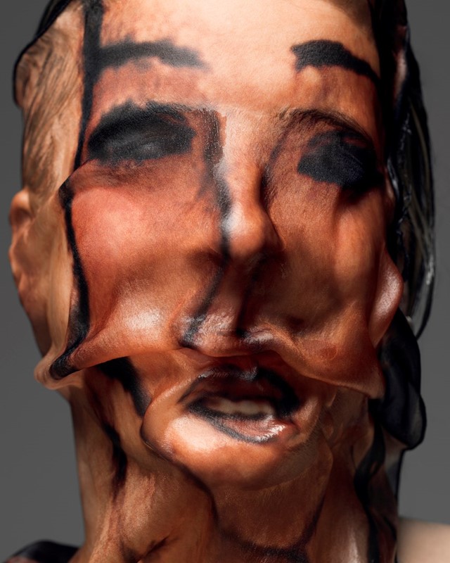 Pierre Debusschere uncovered mad Brussels exhibition