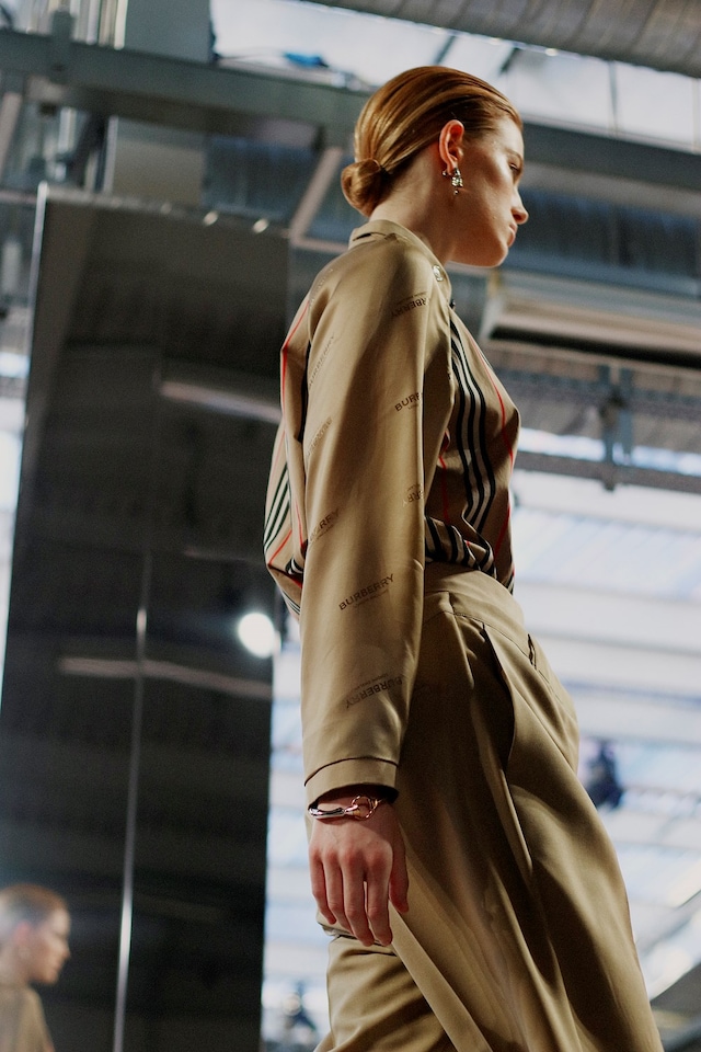 Burberry SS19 Riccardo Tisci debut LFW London Fashion Week 9