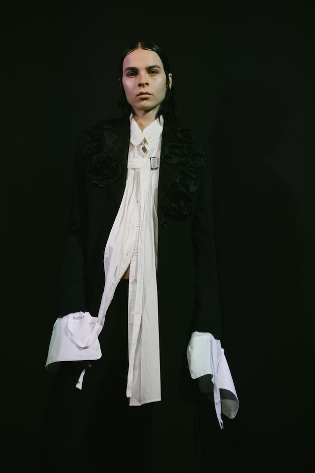ANN DEMEULEMEESTER witch scarf Ann Demeulemeester SS19 | Dazed