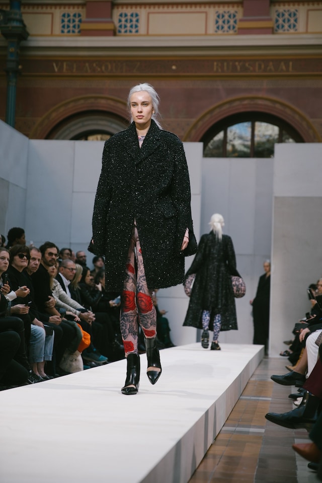 Comme des Garcons SS19 rei kawakubo pfw paris 8