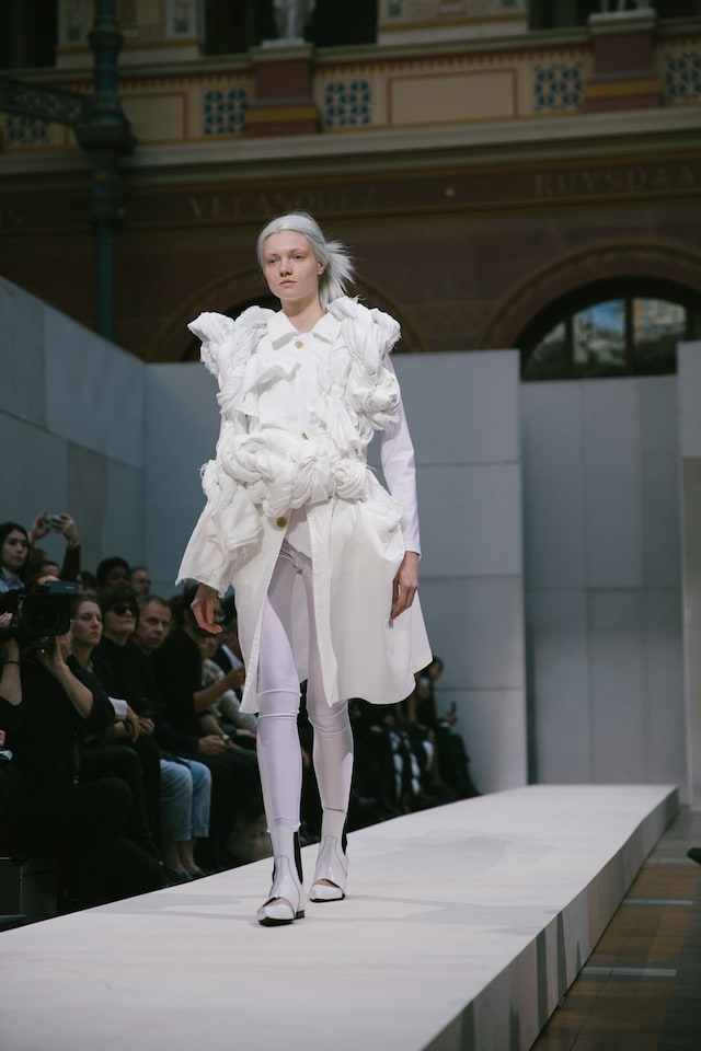 Comme des Garcons SS19 rei kawakubo pfw paris 2