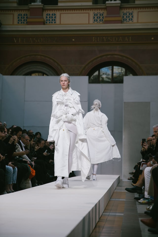 Comme des Garcons SS19 rei kawakubo pfw paris 10