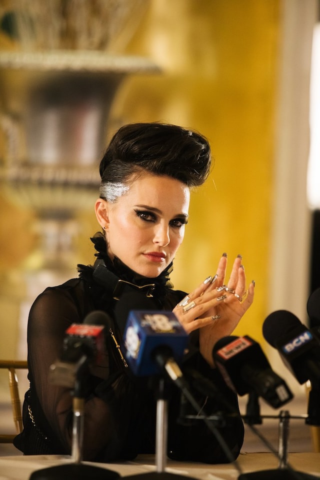 Celeste Natalie Portman Vox Lux costumes Brady Corbet 2