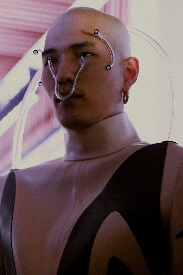 xander zhou aw19 aliens london fashion week menswear 13
