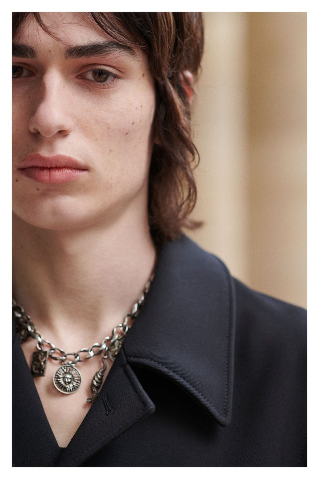 givenchy clare waight keller aw19 menswear paris pfw 18