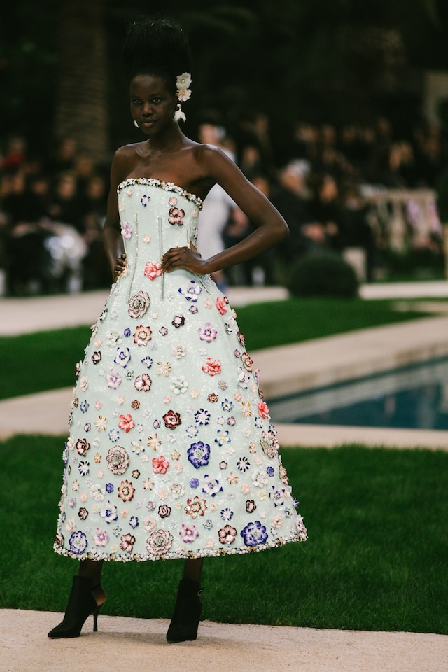 Chanel SS19 Couture Paris Karl Lagerfeld Adut Akech 1