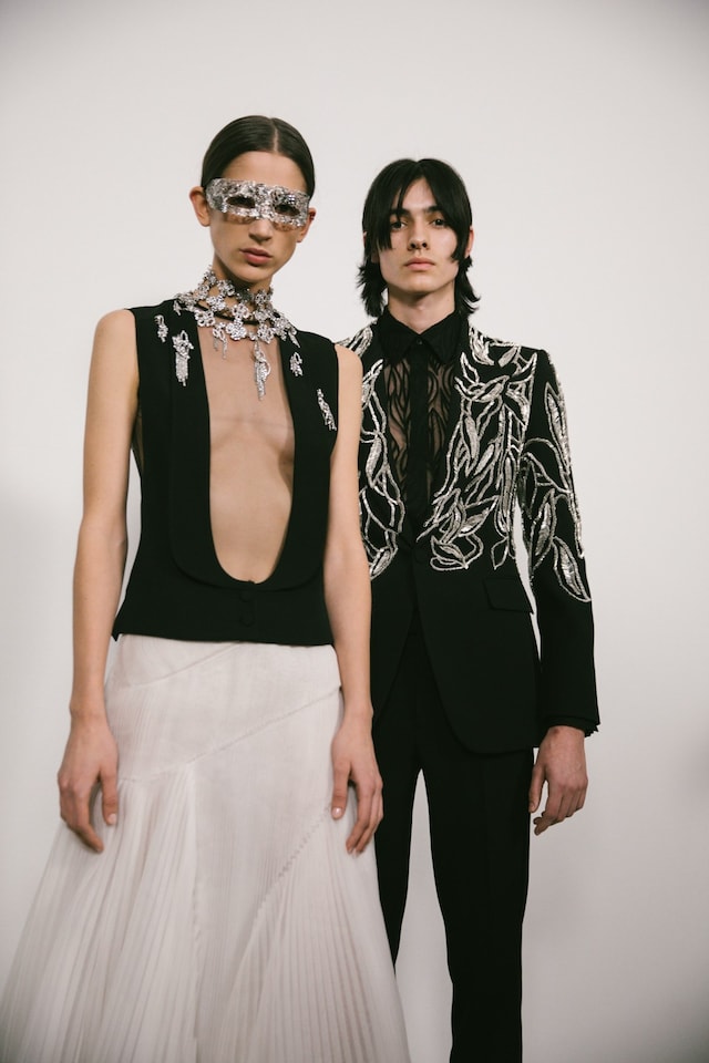 givenchy ss19 couture clare waight keller paris pfw 16