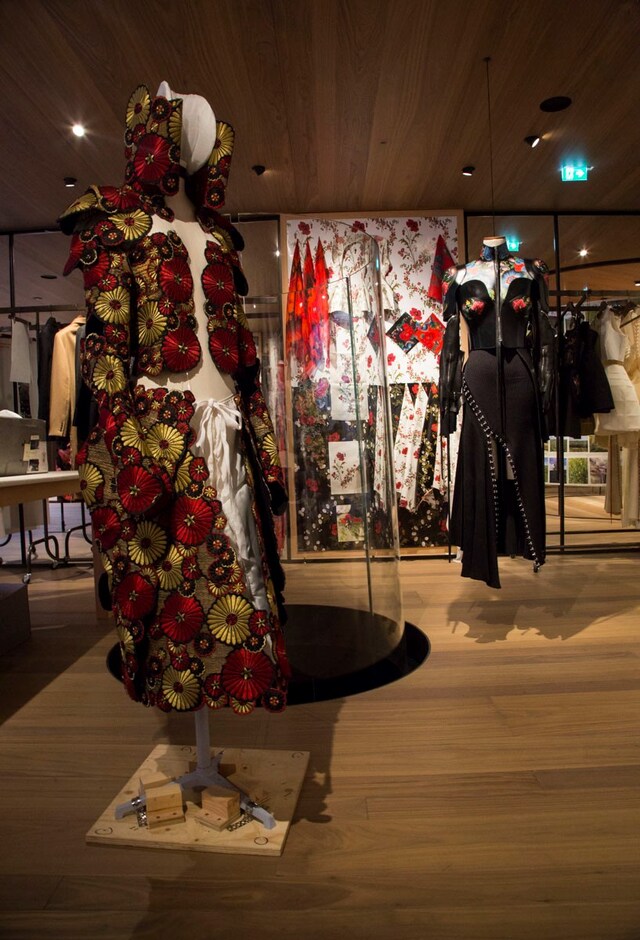 alexander mcqueen sarah burton london store archive 2
