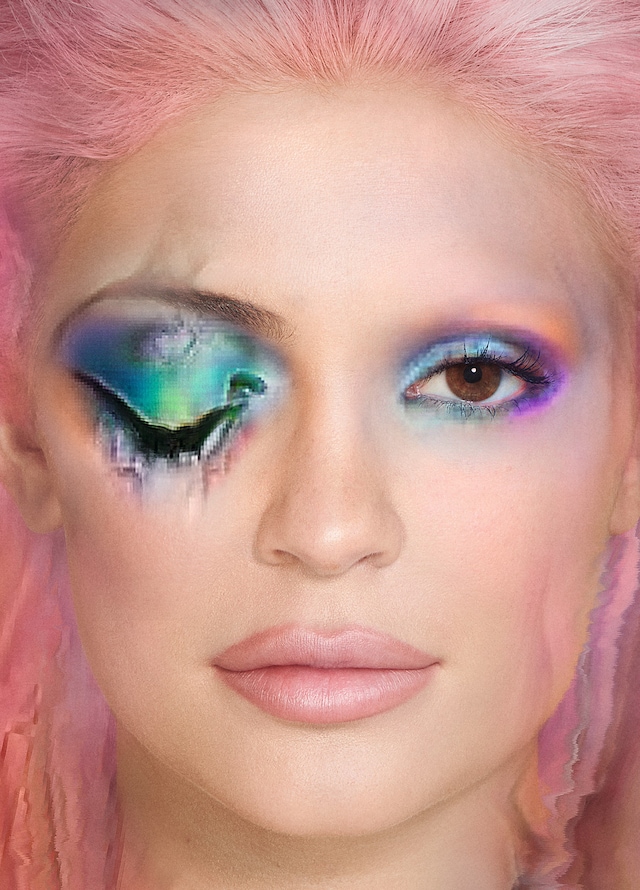 DB000_ C2_Kylie Jenner02_V2_Web 1