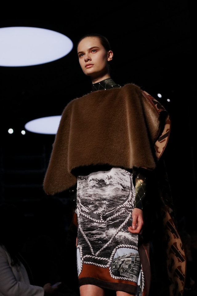 burberry riccardo tisci aw19 london fashion week lfw 11