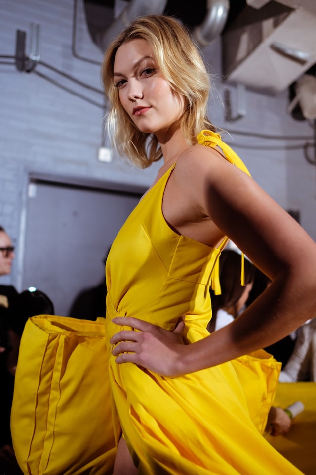 Off-White AW19 Virgil Abloh Paris Fashion Week Karlie Kloss 2