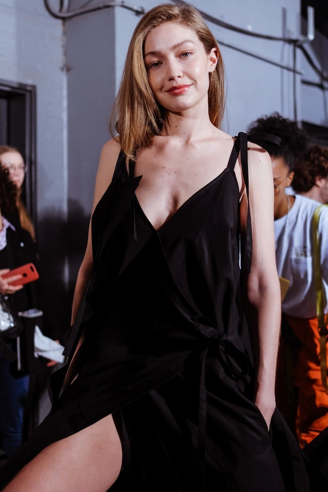 Off-White AW19 Virgil Abloh Paris Fashion Week Gigi Hadid 17