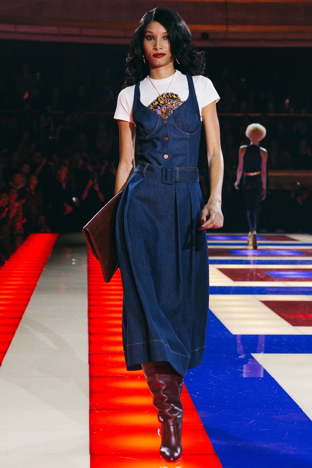 tommy hilfiger spring 2019 zendaya grace jones pfw 8