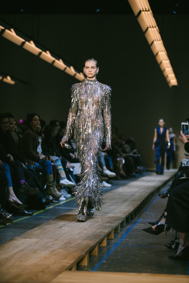 Alexander McQueen AW19 Sarah Burton PFW Paris Fashion Week 4