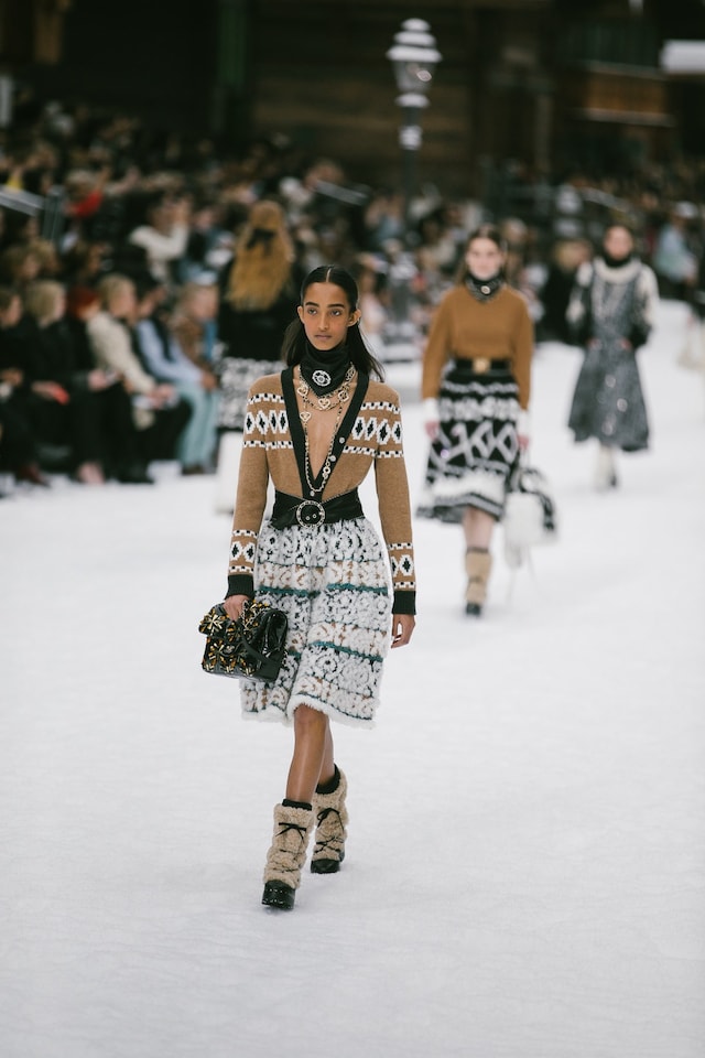 chanel aw19 paris fashion week karl lagerfeld penelope cruz 17