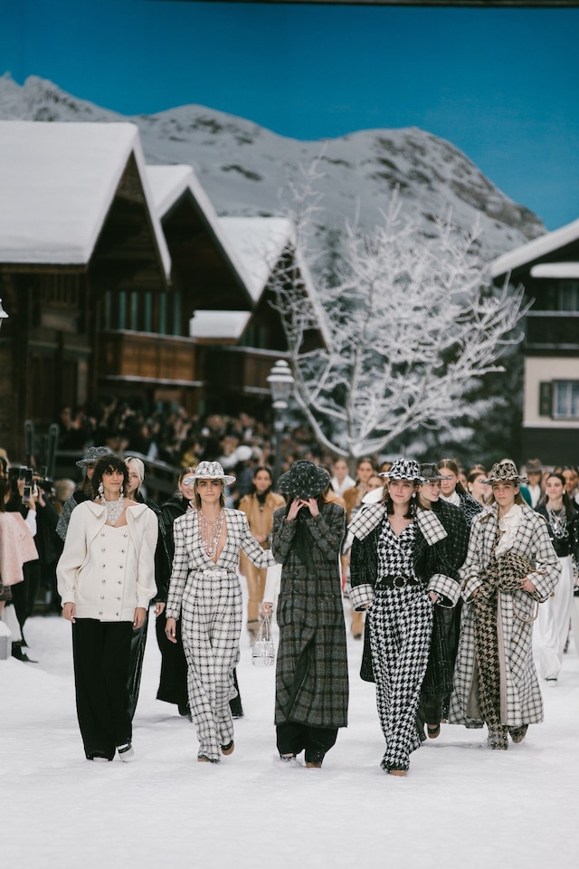 chanel aw19 paris fashion week karl lagerfeld penelope cruz 37