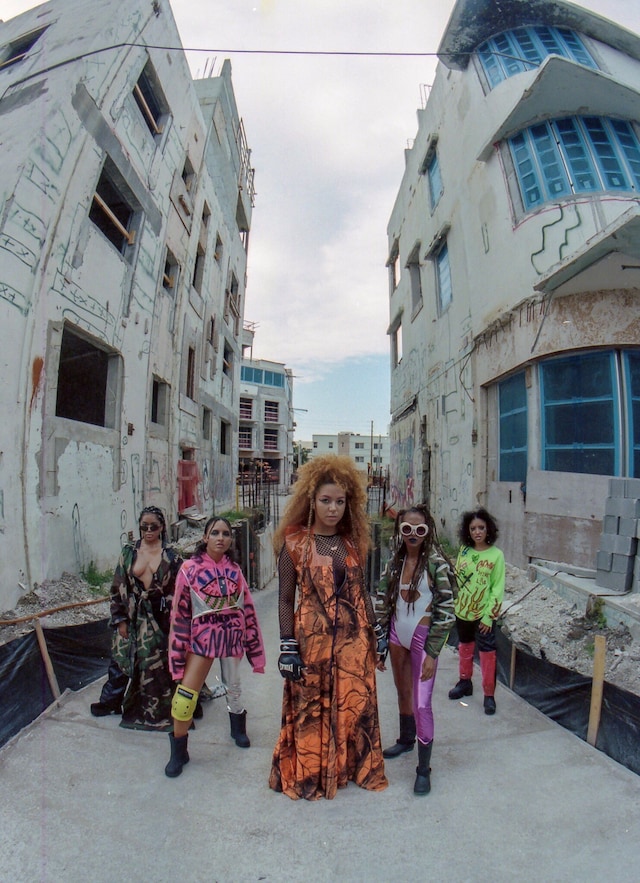 Fempower takes us inside its art slash fashion show explorin 8