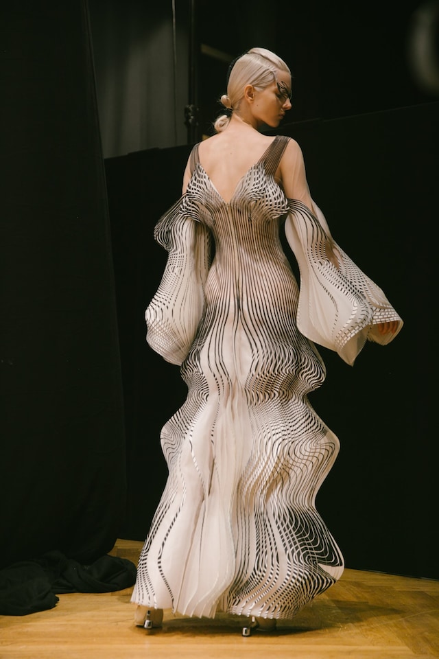 Iris Van Herpen AW19 Couture paris fashion week 26 25