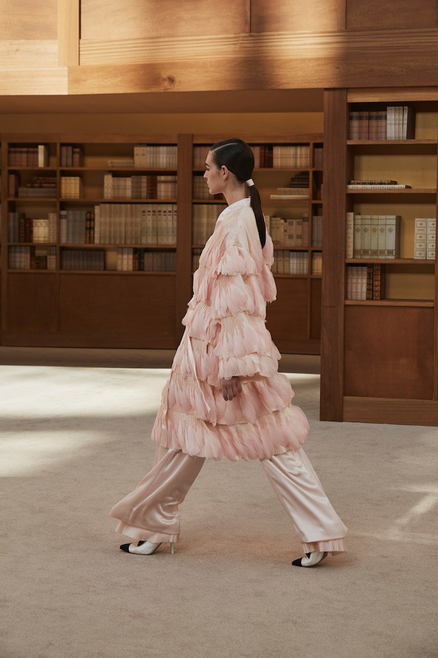 Chanel AW19 Couture Virginie Viard Paris Vittoria Ceretti 2 29