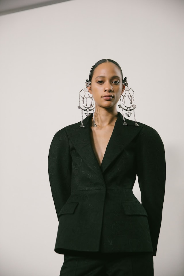 Givenchy AW19 Couture Clare Waight Keller selena forrest 16