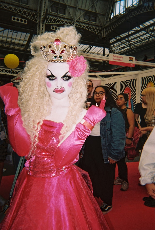 dragworld uk convention drag race make-up beauty looks 15