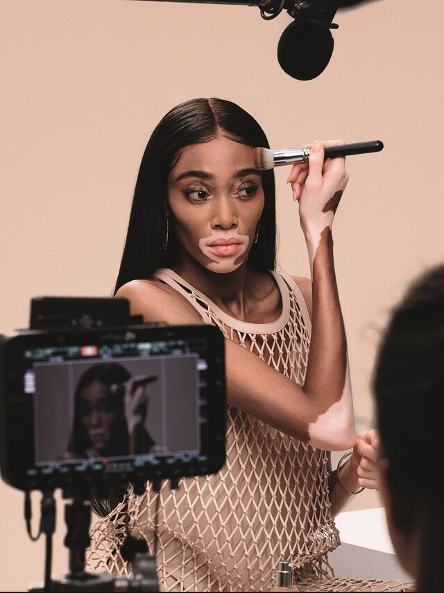 dior forever foundation jorja smith leomie anderson 15