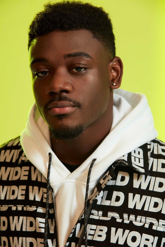 Woodie Smalls x Bershka 0