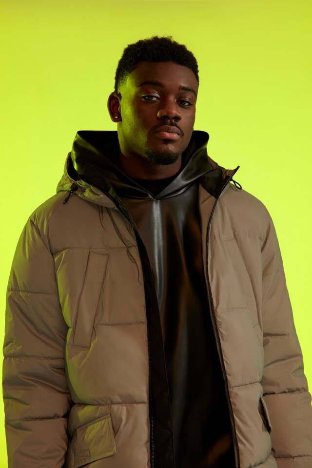 Woodie Smalls x Bershka 6