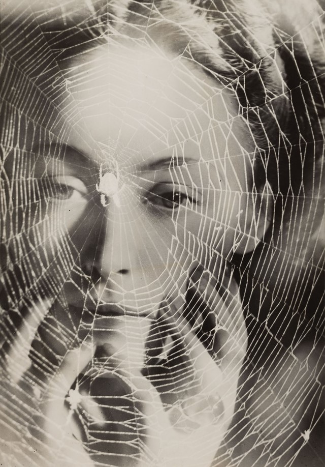 Dora Maar “The years lie in wait for you” (c. 1935).