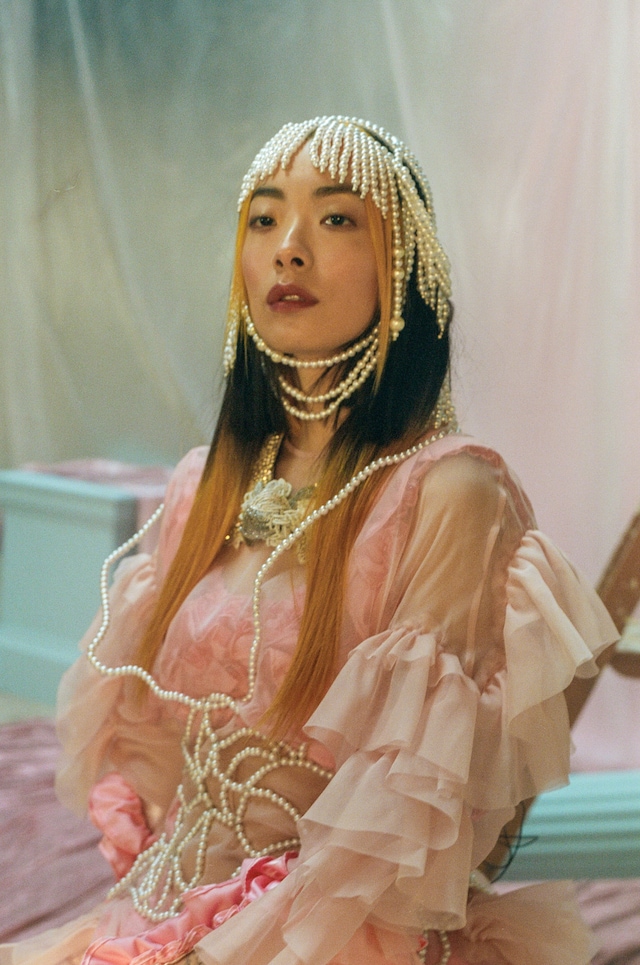 Rina Sawayama 8