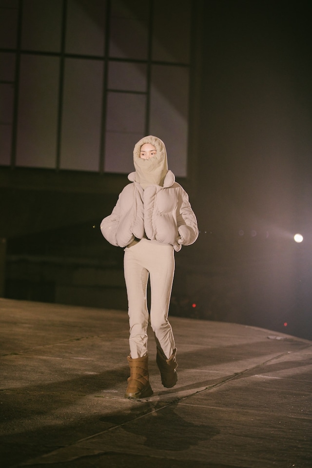 Yeezy Season 8 fashion show Kanye West 12 11