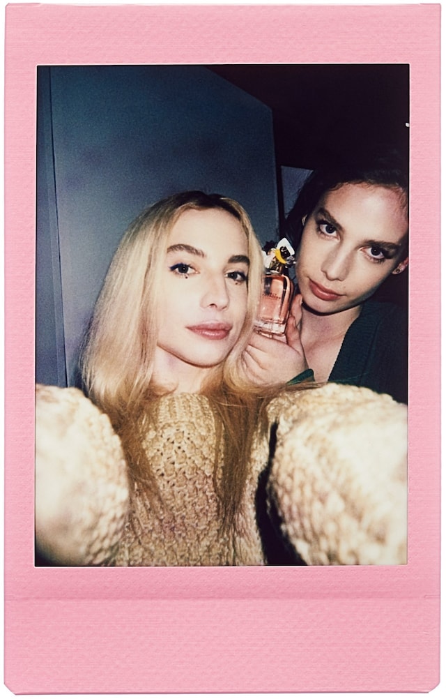Marc Jacobs Perfect 9