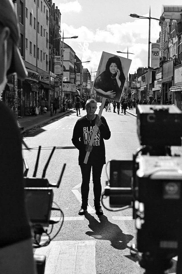 Behind the scenes of Sin&#233;ad O&#39;Connor’s new video 9