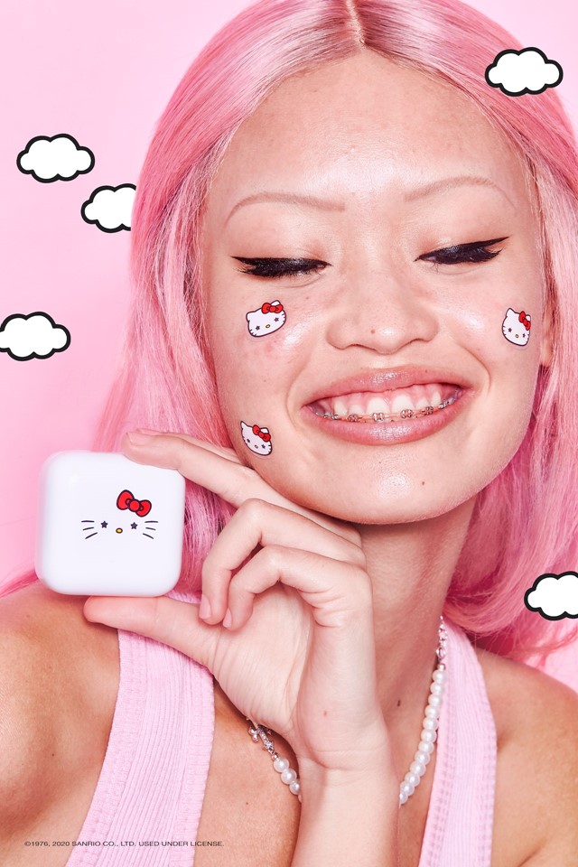 Hello Kitty X Starface Dazed