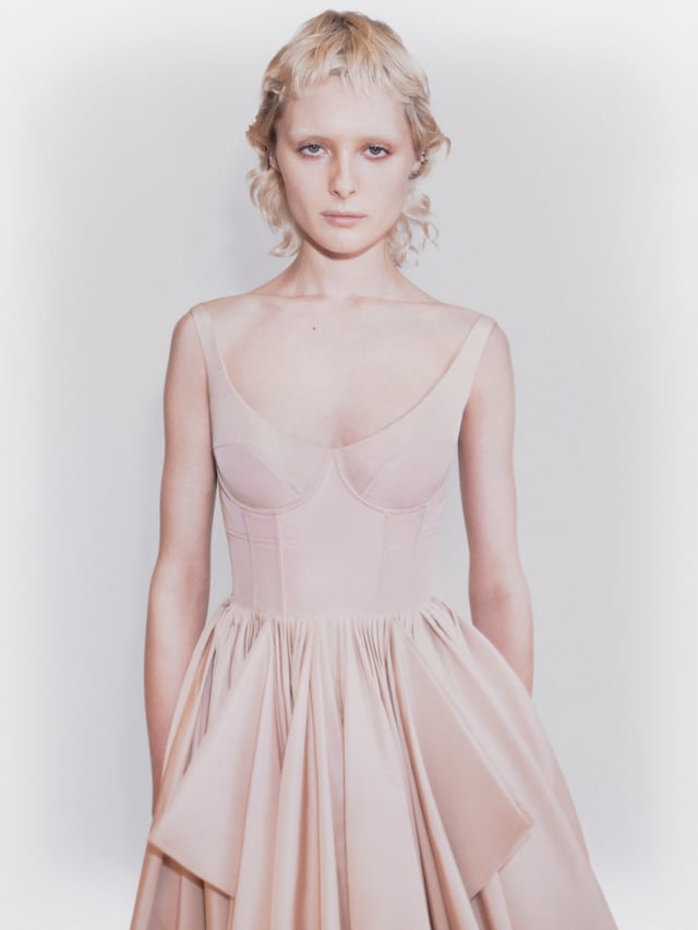 Alexander McQueen SS21 01 0