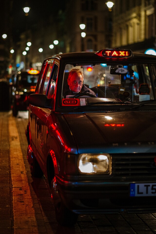 Joshua K. Jackson, Sleepless In Soho (2020) 14