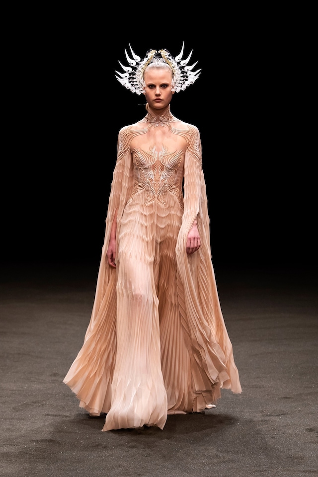 Iris Van Herpen SS21 Haute Couture collection 1