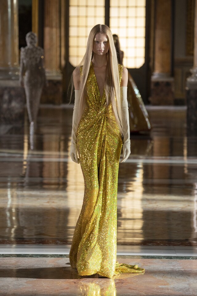 Valentino SS21 Haute Couture collection 12