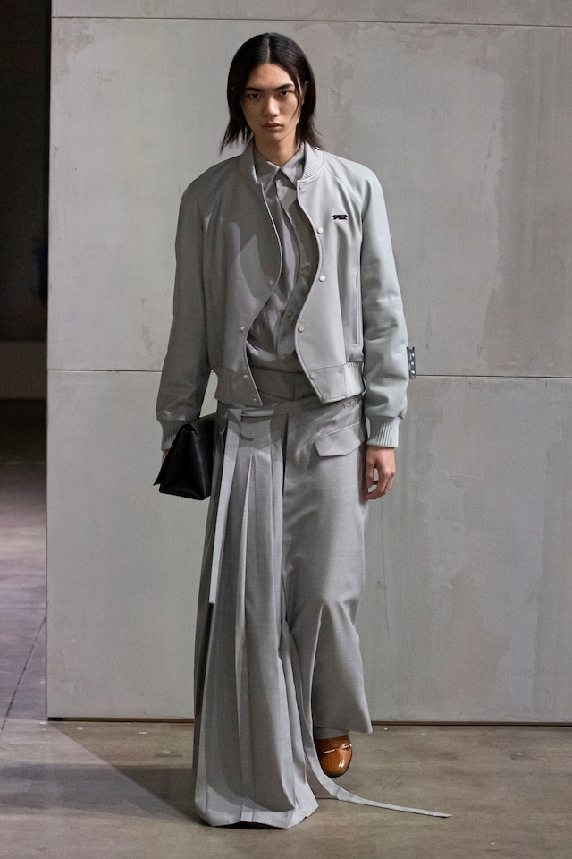 Off-White SS21 mens/women&#39;s collection by Virgil Abloh 10 9