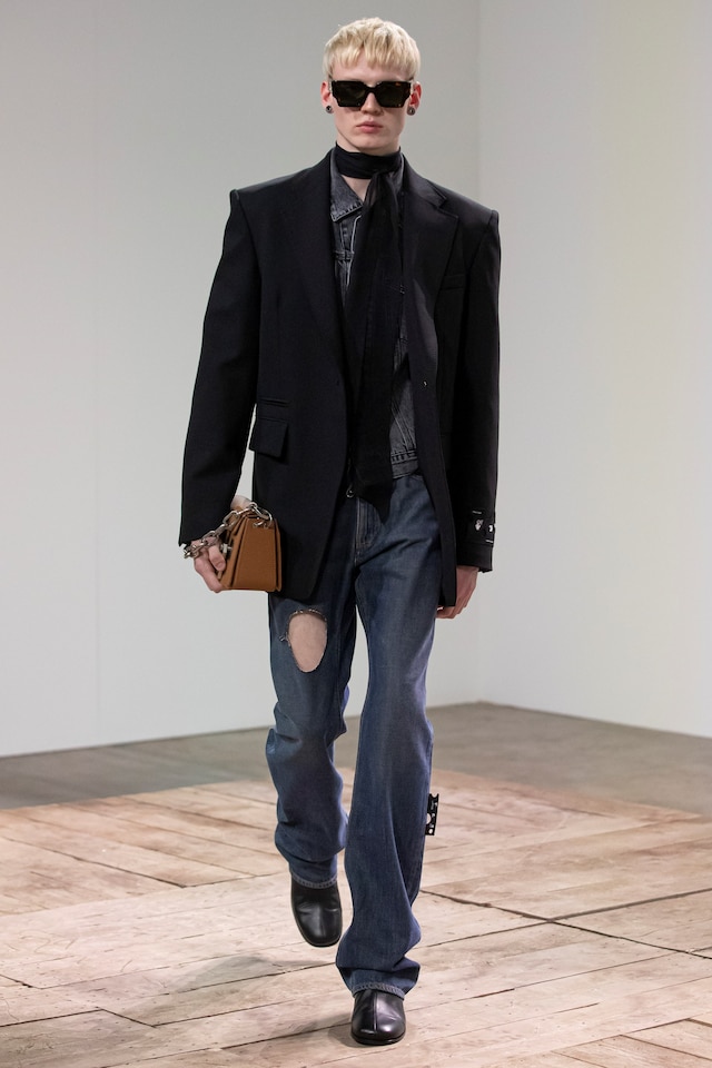Off-White SS21 mens/women&#39;s collection by Virgil Abloh 18 17