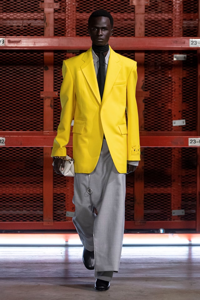 Off-White SS21 mens/women&#39;s collection by Virgil Abloh 23 22