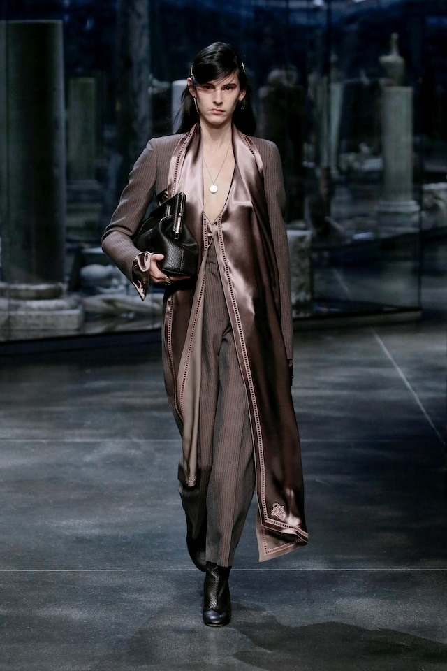 Fendi womenswear AW21 by Kim Jones 4