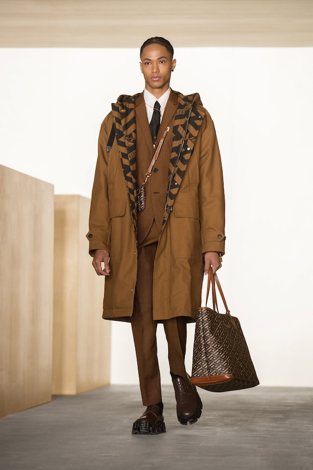 Versace AW21 womenswear menswear show 5