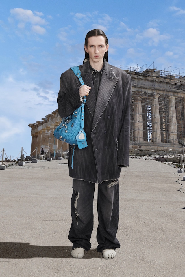Balenciaga Pre-Fall 2021 by Demna Gvasalia 15