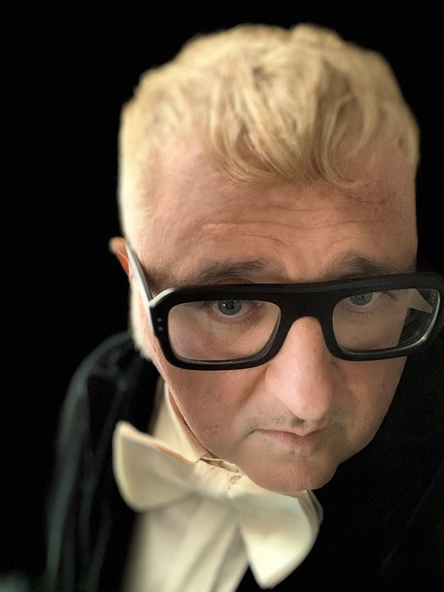 Alber Elbaz