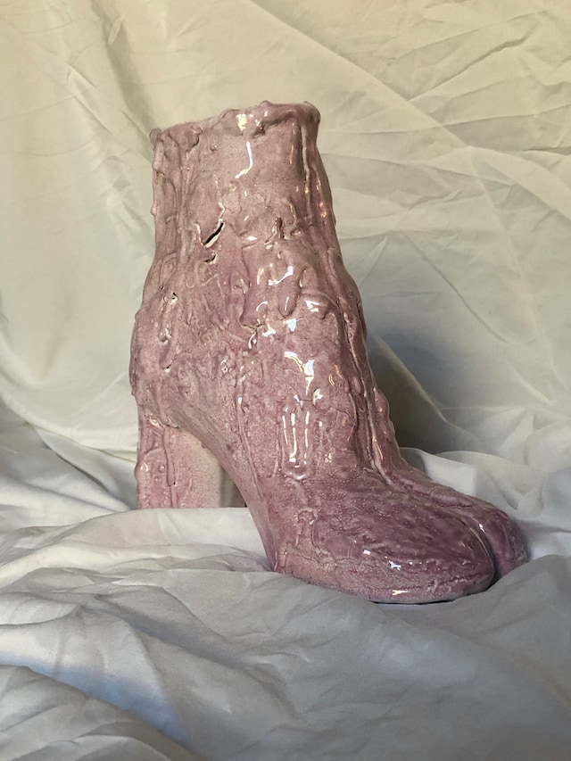 Idea Generale Tabi boot vase 2