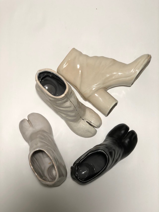 Idea Generale Tabi boot vase 6