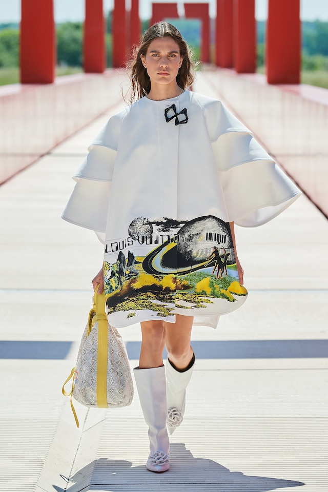 Louis Vuitton Cruise 2022 womenswear 3